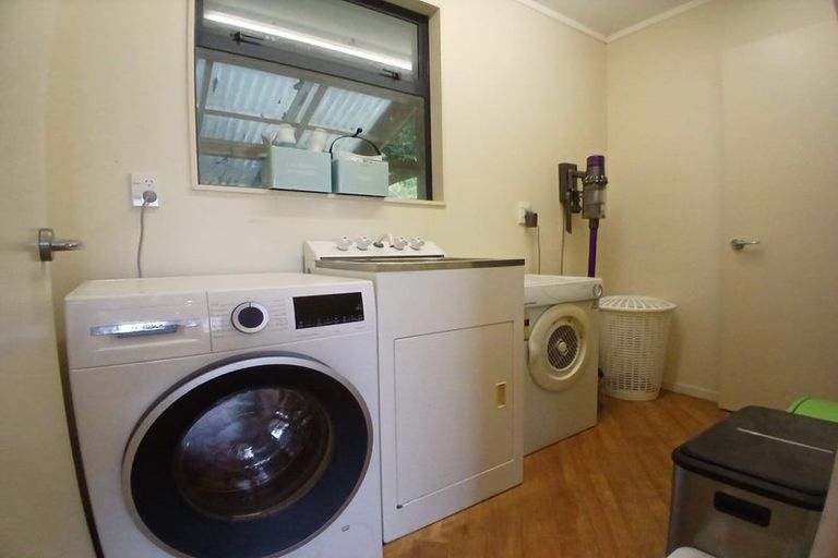 Photo of property in 11 Carmichael Street, Johnsonville, Wellington, 6037