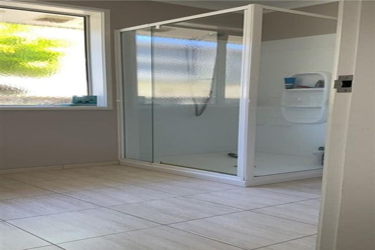 Photo of property in 4 Alloway Street, Westgate, Auckland, 0614