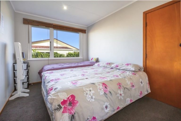 Photo of property in 11 Desert Gold Street, Ascot Park, Porirua, 5024