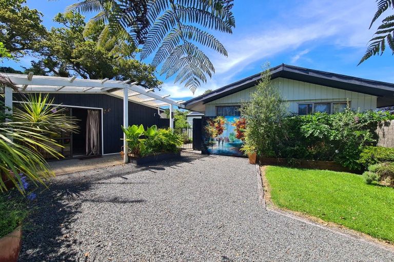Photo of property in 30 Driving Creek Road, Coromandel, 3506