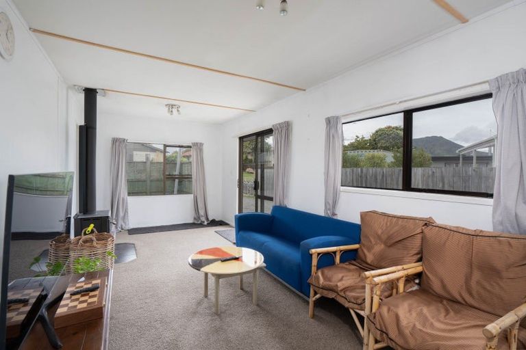 Photo of property in 2/1 Glengarry Place, Hilltop, Taupo, 3330