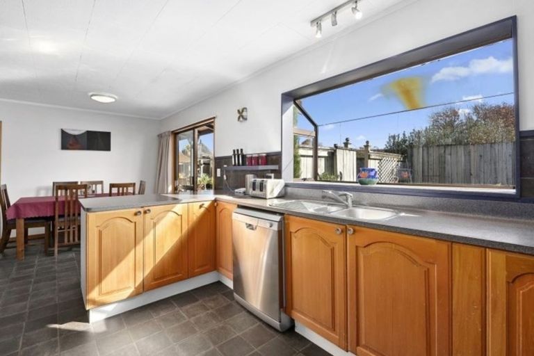 Photo of property in 21 Baltimore Crescent, Totara Park, Upper Hutt, 5018