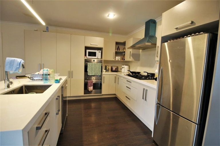 Photo of property in 99 Saint James Drive, Huntington, Hamilton, 3210