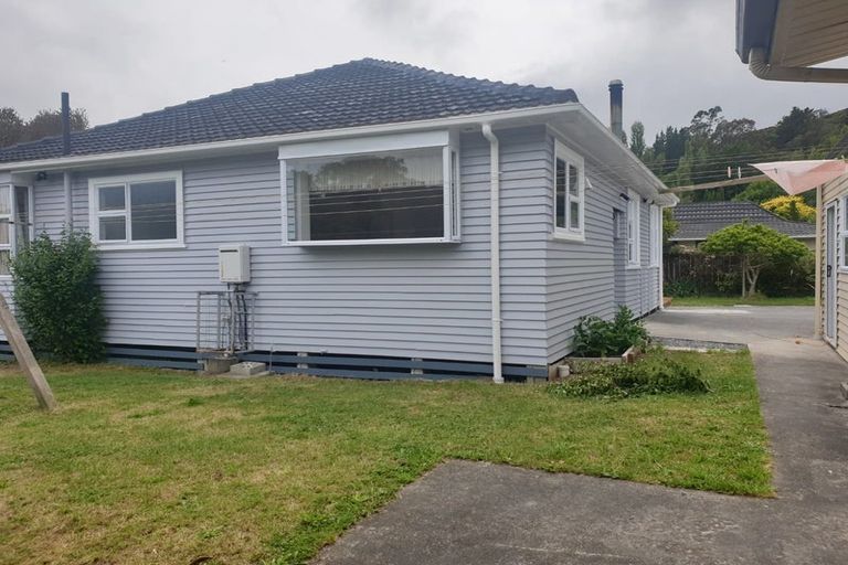 Photo of property in 16b Montgomery Street, Stokes Valley, Lower Hutt, 5019