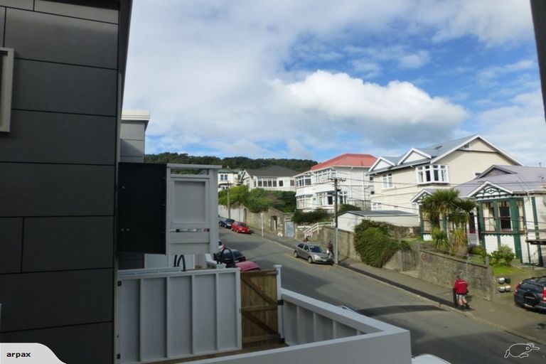 Photo of property in Pirie Street Townhouses, 28/35 Pirie Street, Mount Victoria, Wellington, 6011