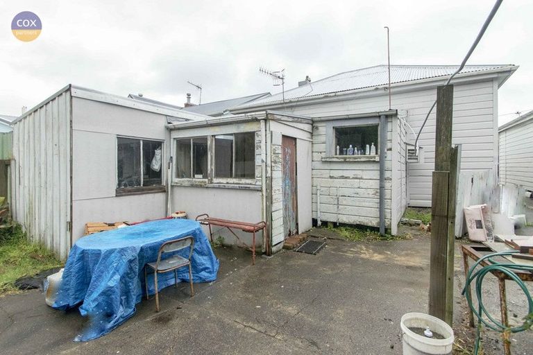 Photo of property in 6 Sale Street, Napier South, Napier, 4110