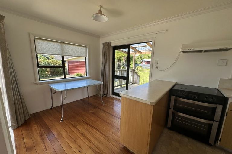 Photo of property in 34 Bell Street, Otaki, 5512