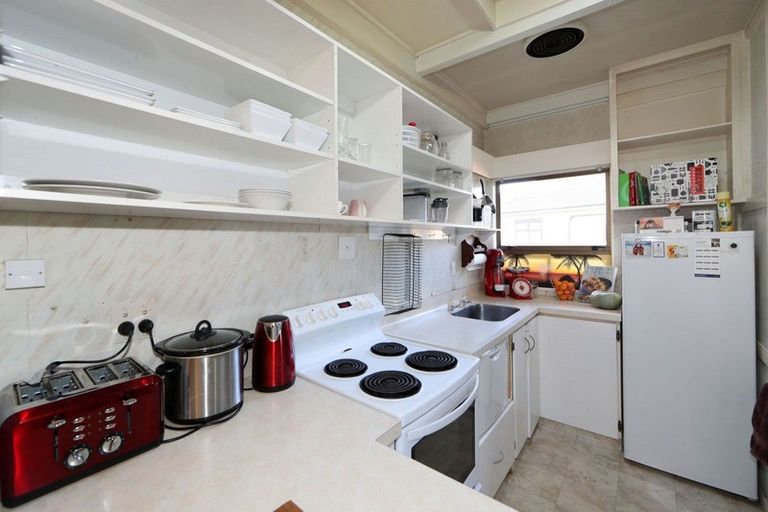 Photo of property in 2/807 Avenue Road East, Parkvale, Hastings, 4122