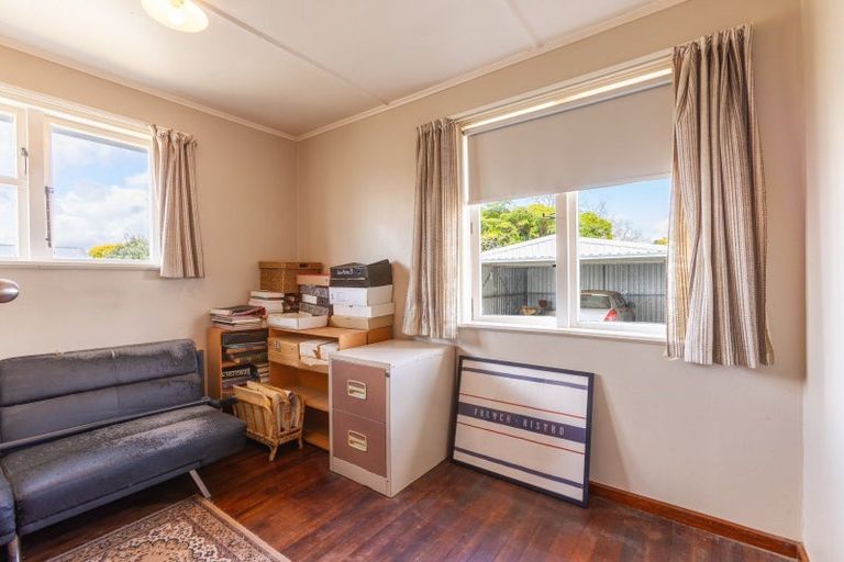 Photo of property in 18 Christian Street, Dannevirke, 4930