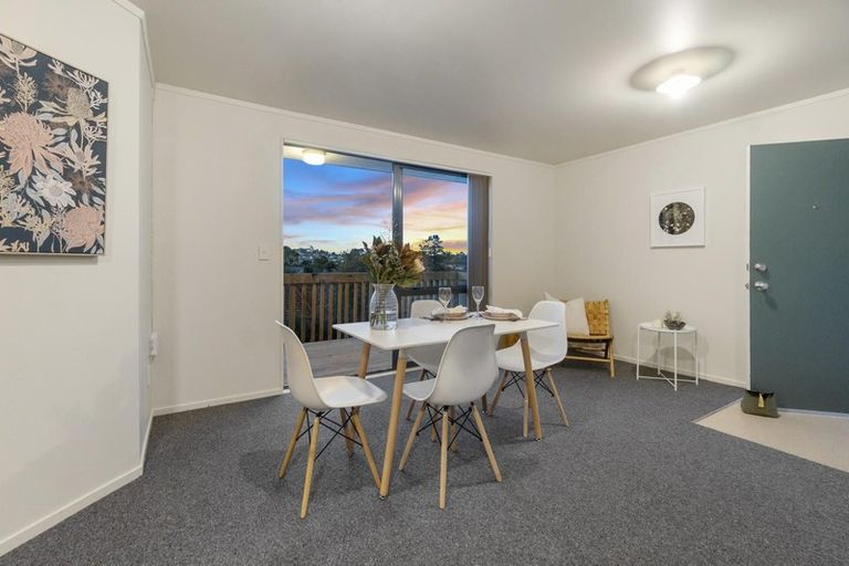 Photo of property in 31 Carling Avenue, Massey, Auckland, 0614