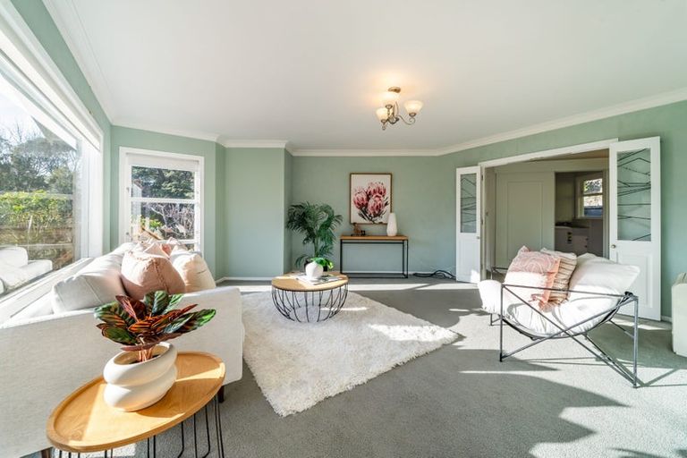 Photo of property in 17a Blue Mountains Road, Silverstream, Upper Hutt, 5019