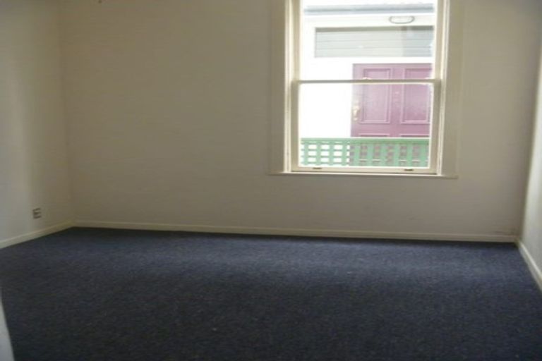 Photo of property in 16 Thompson Street, Mount Cook, Wellington, 6011