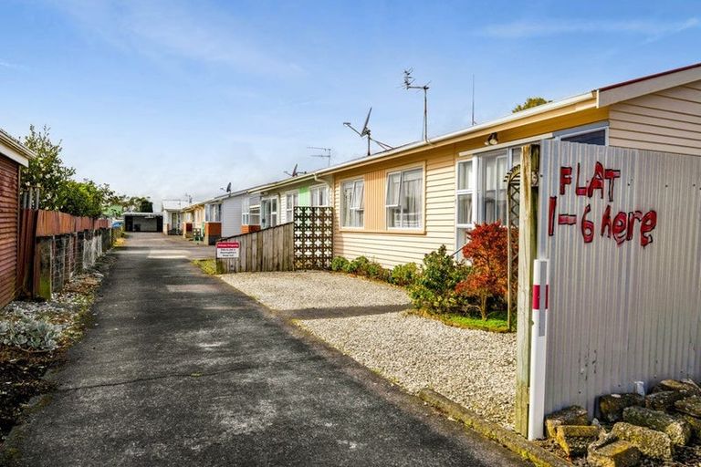Photo of property in 42 Egmont Street, Hawera, 4610