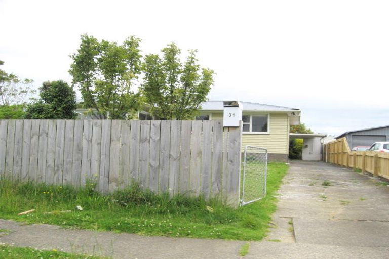 Photo of property in 31 Convair Crescent, Mangere, Auckland, 2022