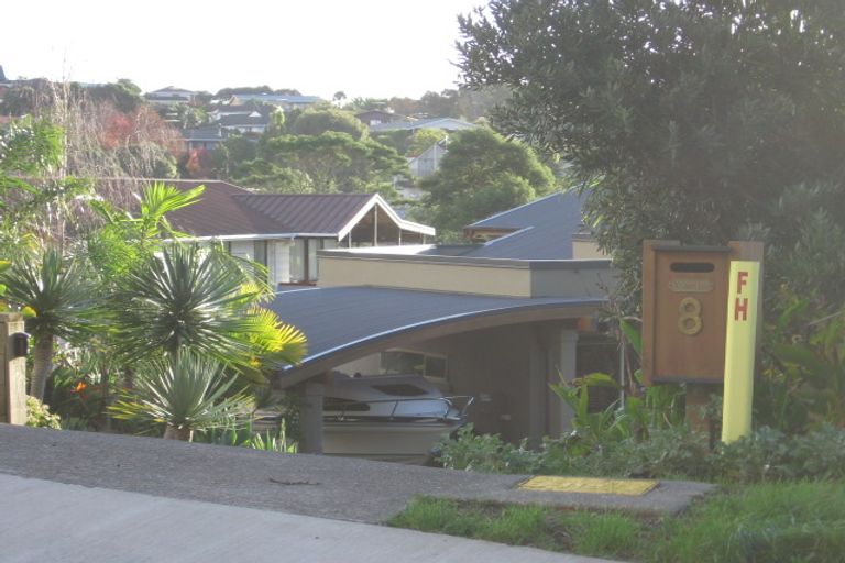 Photo of property in 8 Tawhana Crescent, Red Beach, 0932