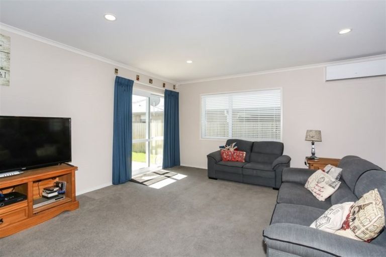 Photo of property in 1 Rees Way, Tuakau, 2121