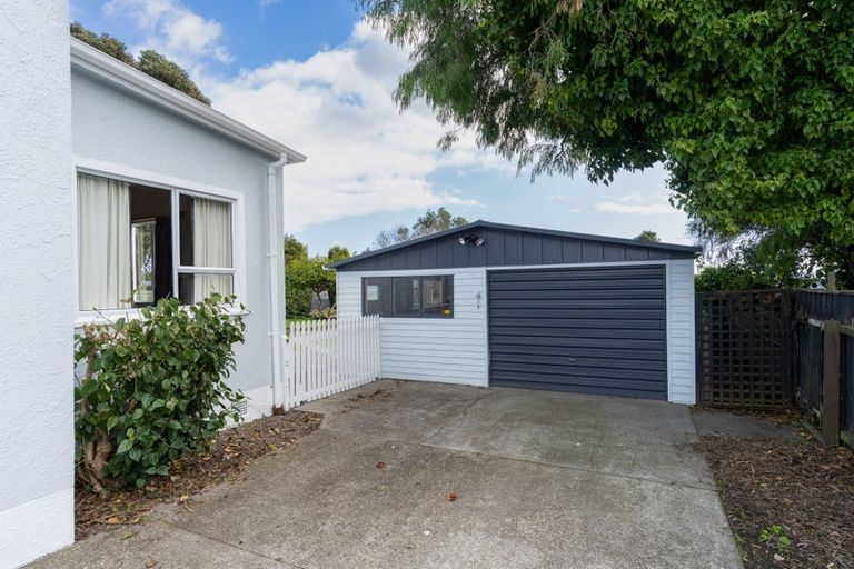 Photo of property in 3 Winchester Street, Levin, 5510