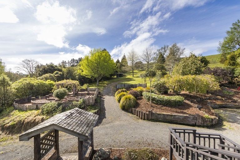 Photo of property in 169 Moonshine Valley Road, Aokautere, Palmerston North, 4471