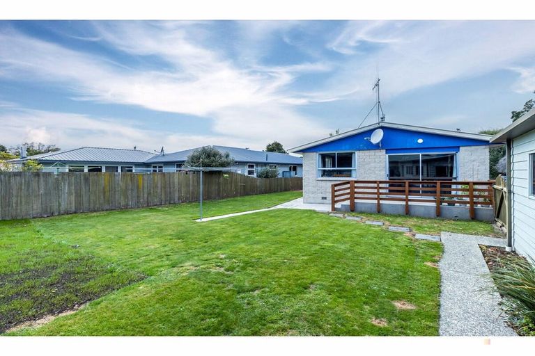 Photo of property in 24 Paul Street, Waimate, 7924