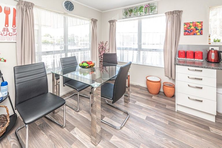 Photo of property in 15 Ward Street, Aramoho, Whanganui, 4500