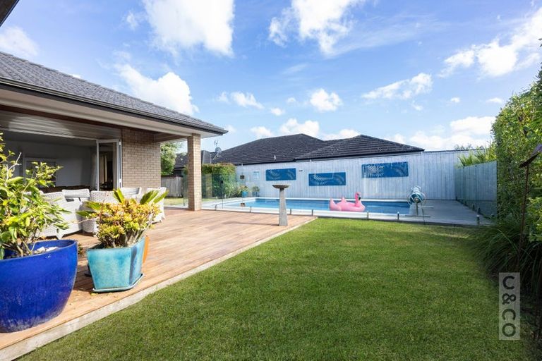 Photo of property in 23 Turpin Road, Riverhead, 0820