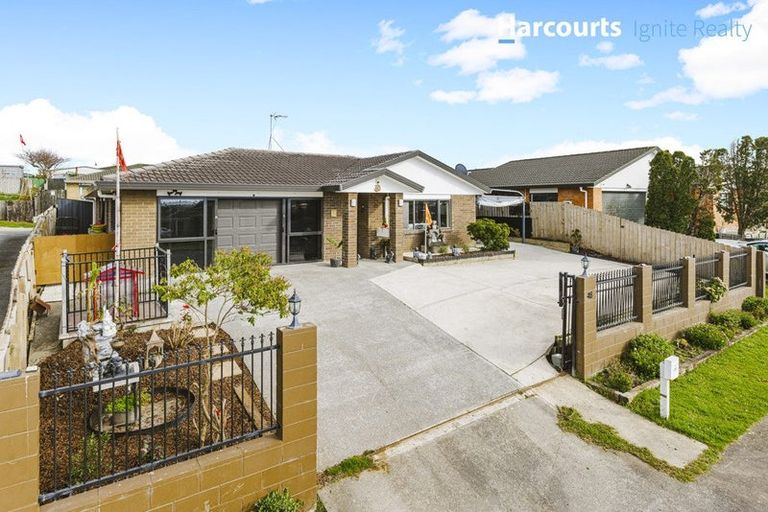 Photo of property in 48 Robert Ross Place, Clendon Park, Auckland, 2103