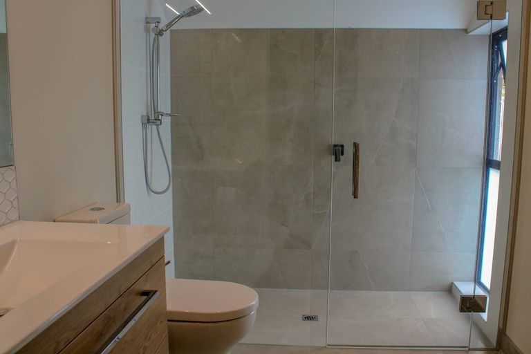 Photo of property in 18 Charlotte Drive, Omokoroa, 3114