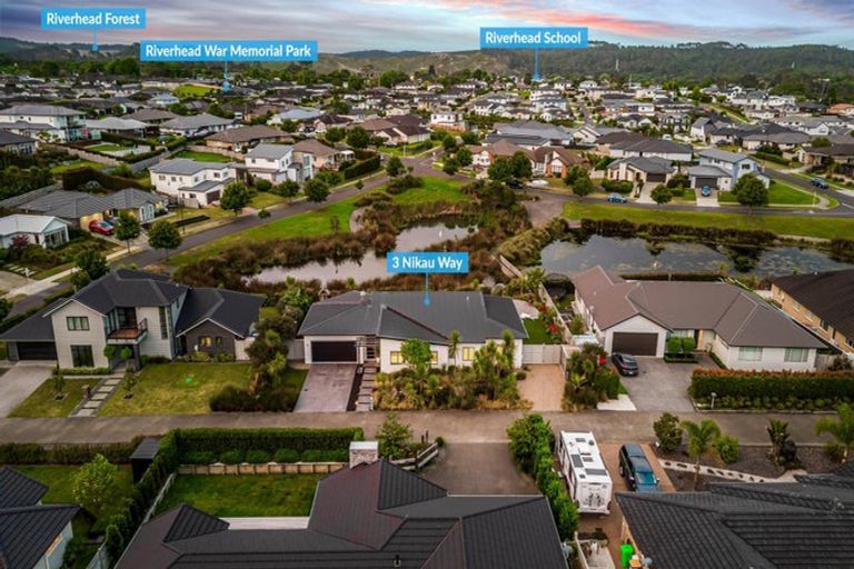 Photo of property in 3 Nikau Way, Riverhead, 0820