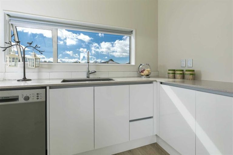 Photo of property in 18 Raymond Grace Avenue, Huapai, Kumeu, 0810