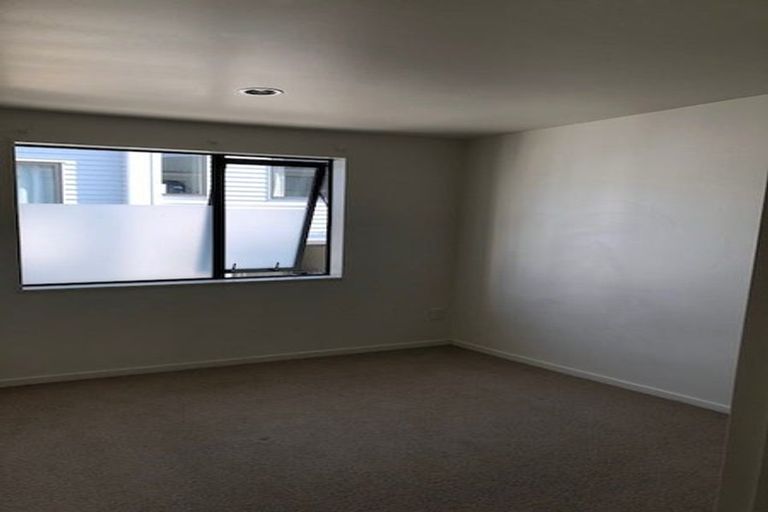 Photo of property in 11 Gordon Place, Newtown, Wellington, 6021