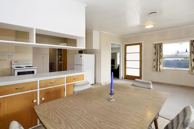 Photo of property in 6 Keats Crescent, Stoke, Nelson, 7011