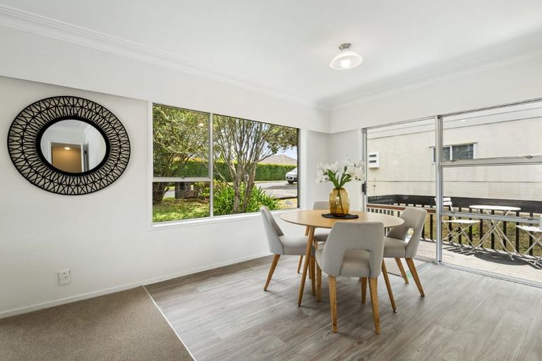 Photo of property in 4 Sispara Place, Beach Haven, Auckland, 0626