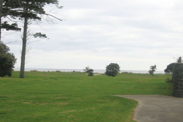 Photo of property in 120 Cordyline Crescent, Matarangi, Whitianga, 3592