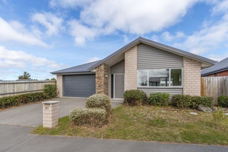 Photo of property in 41 Carradale Avenue, Broomfield, Christchurch, 8042