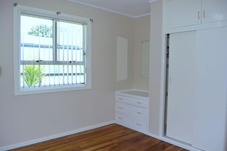 Photo of property in 52a Youngs Road, Papakura, 2110