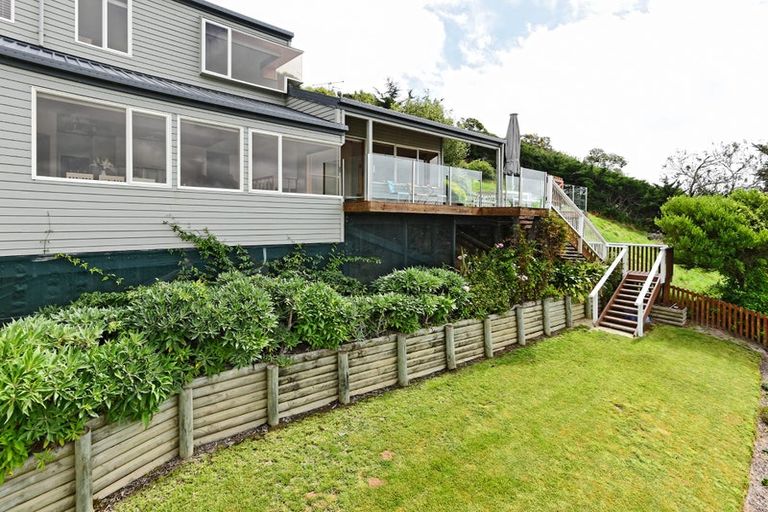 Photo of property in 22 La Costa Lane, Mount Pleasant, Christchurch, 8081