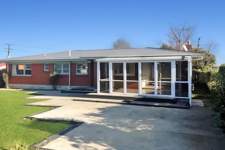 Photo of property in 2 Heath Street, St Andrews, Hamilton, 3200