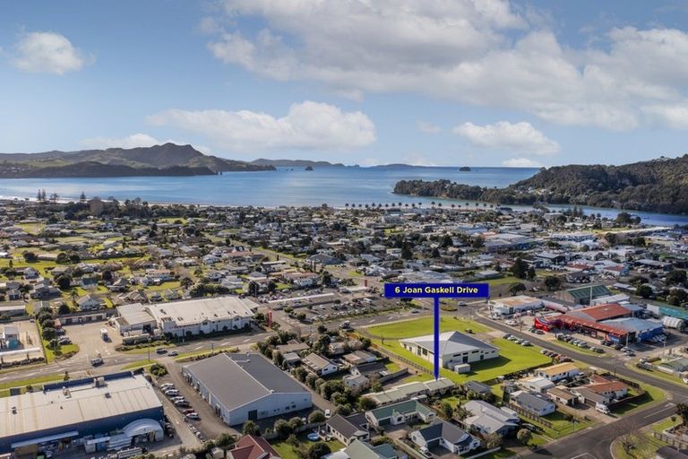 Photo of property in 6 Joan Gaskell Drive, Whitianga, 3510
