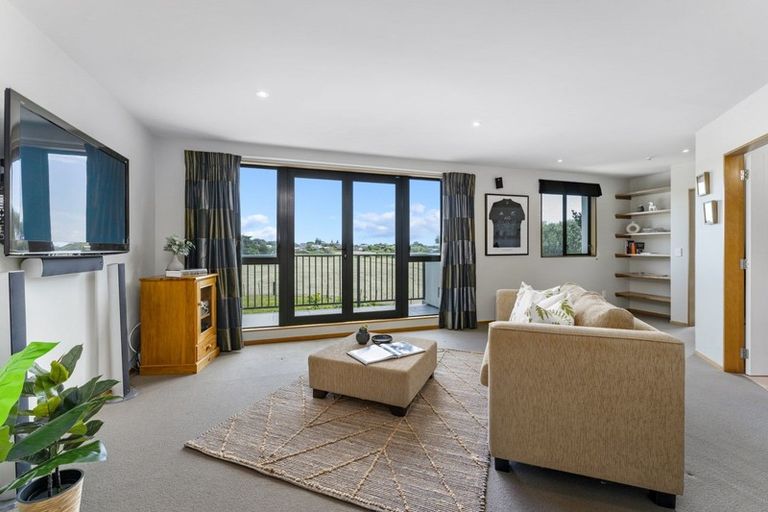 Photo of property in 8 Avion Terrace, Raumati Beach, Paraparaumu, 5032
