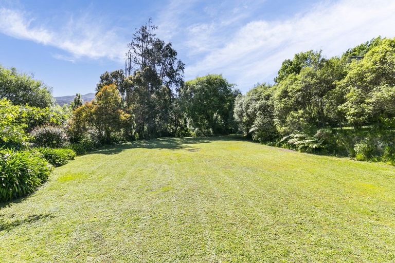 Photo of property in 2 South Makara Road, Makara, Karori, 6972