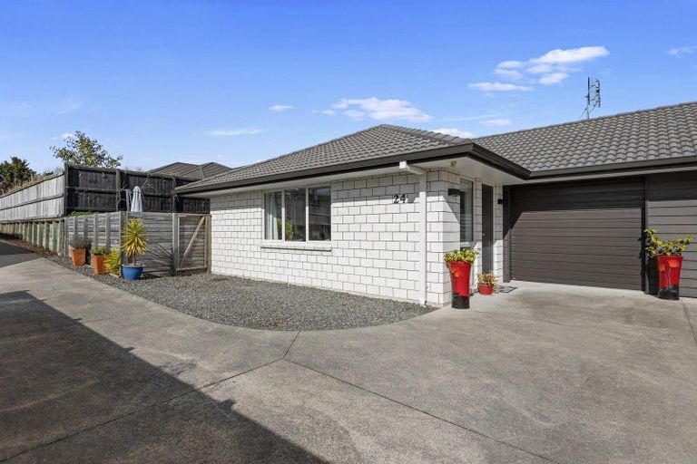 Photo of property in 24 Benmore Crescent, Pyes Pa, Tauranga, 3112