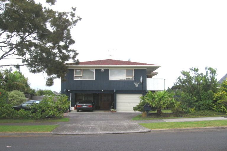 Photo of property in 17 Porritt Avenue, Chatswood, Auckland, 0626