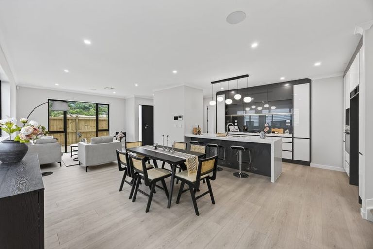 Photo of property in 2 Ballyalton Crescent, Flat Bush, 2019