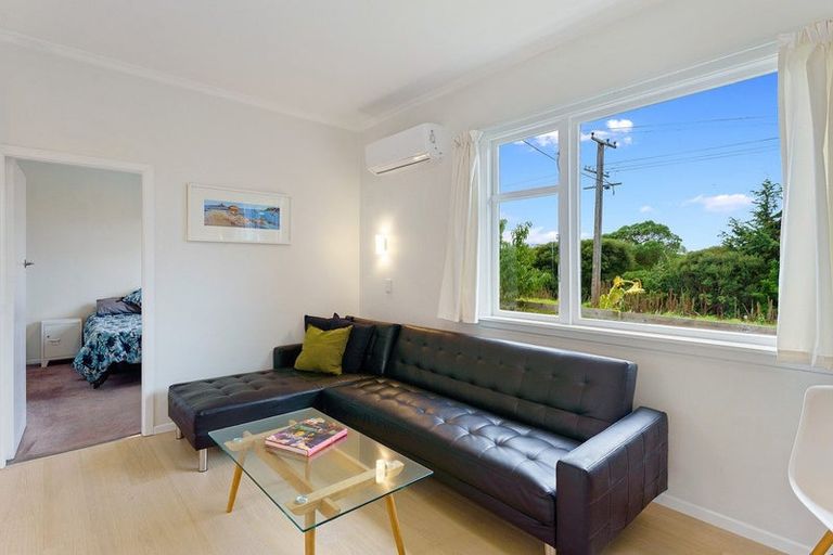 Photo of property in 323 Te Horo Beach Road, Te Horo Beach, Otaki, 5581