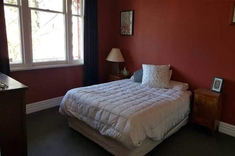 Photo of property in 17 Patanga Crescent, Thorndon, Wellington, 6011