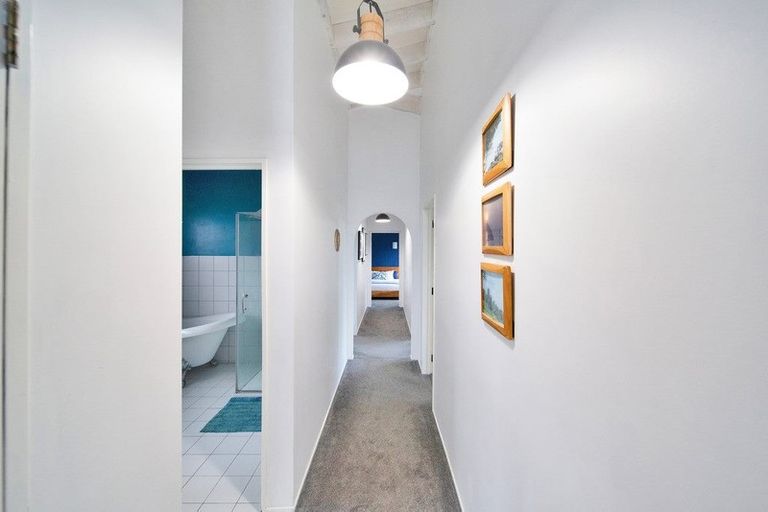 Photo of property in 20 Puketotara Street, Highlands Park, New Plymouth, 4312