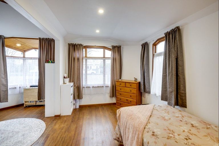 Photo of property in 911 Churchill Street, Akina, Hastings, 4122