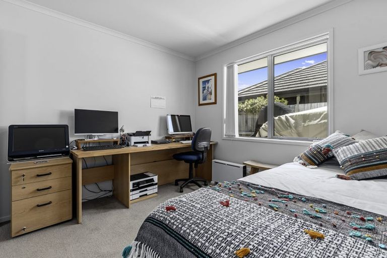 Photo of property in 5 Rainey Crescent, Papamoa Beach, Papamoa, 3118