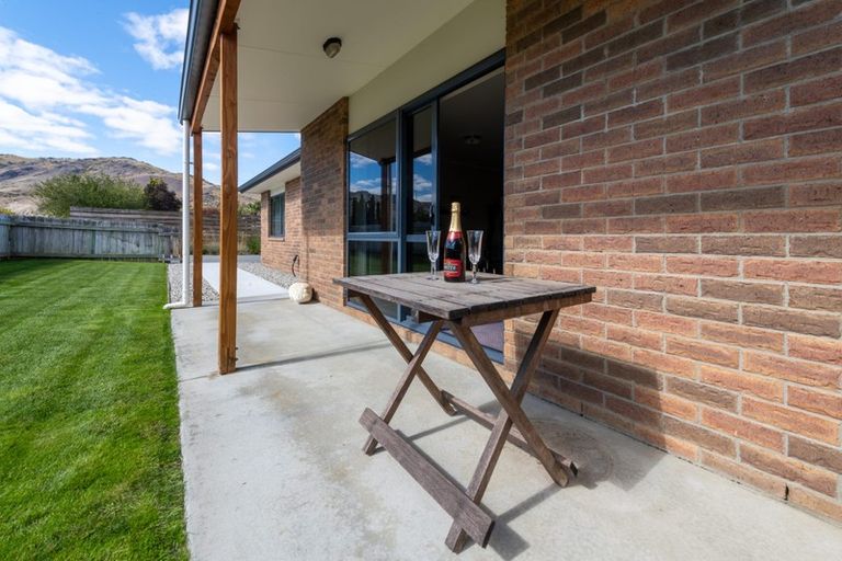 Photo of property in 48a Molyneux Avenue, Cromwell, 9310