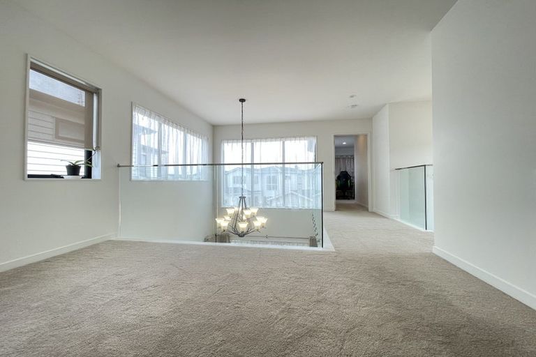 Photo of property in 36 Greenfinch Road, Hobsonville, Auckland, 0616